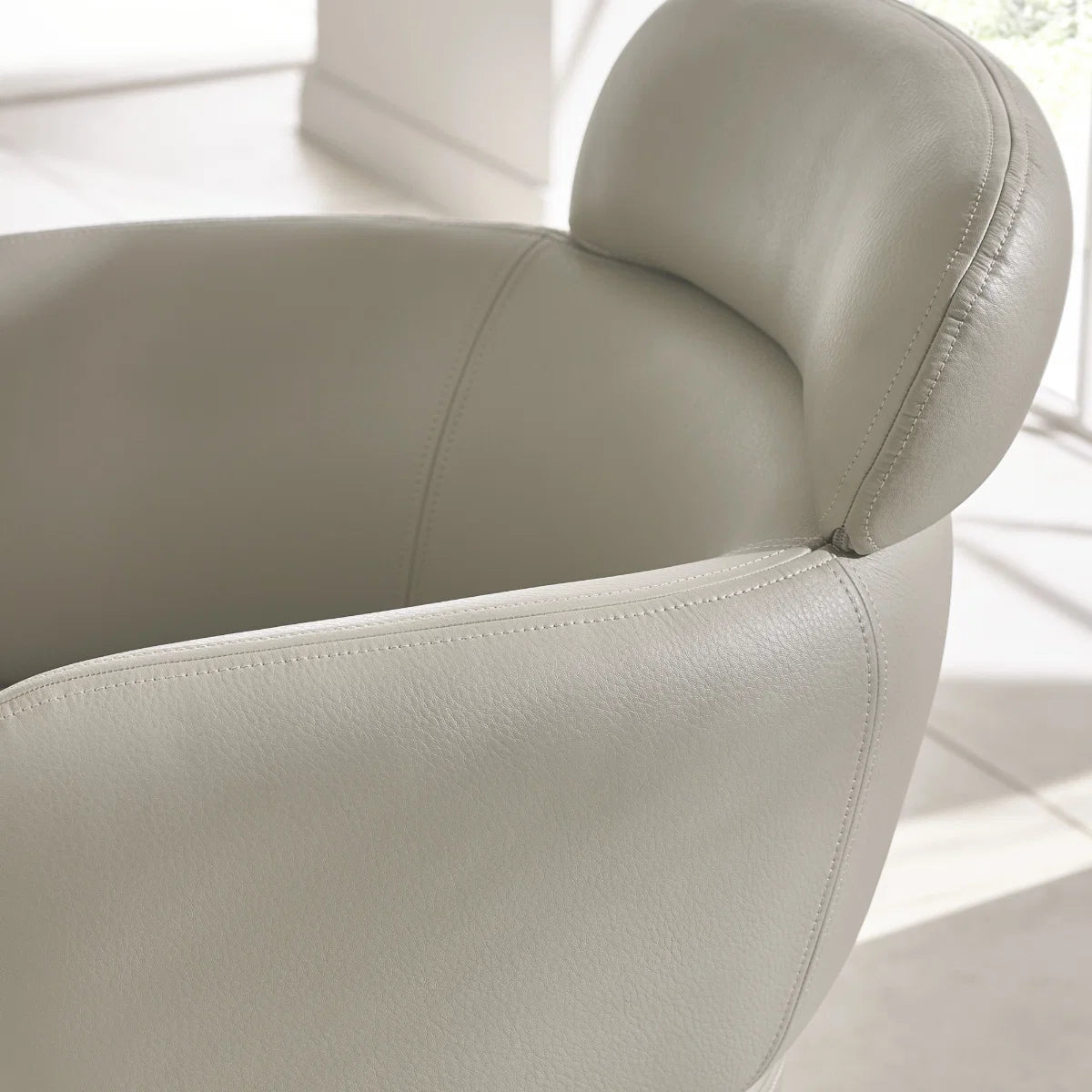 Set of 2 Callisto Swivel Dining Chairs