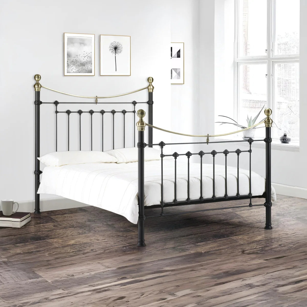 Victoria Bed