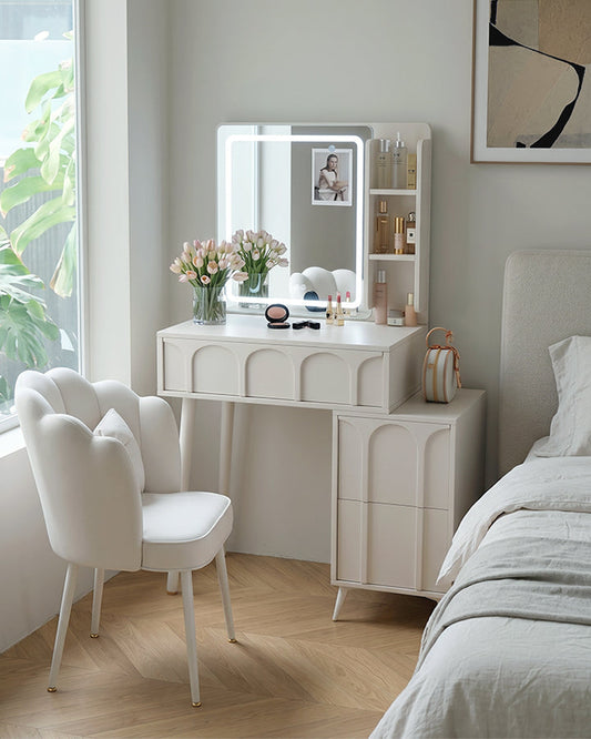 Kincaid Dressing Table with Mirror
