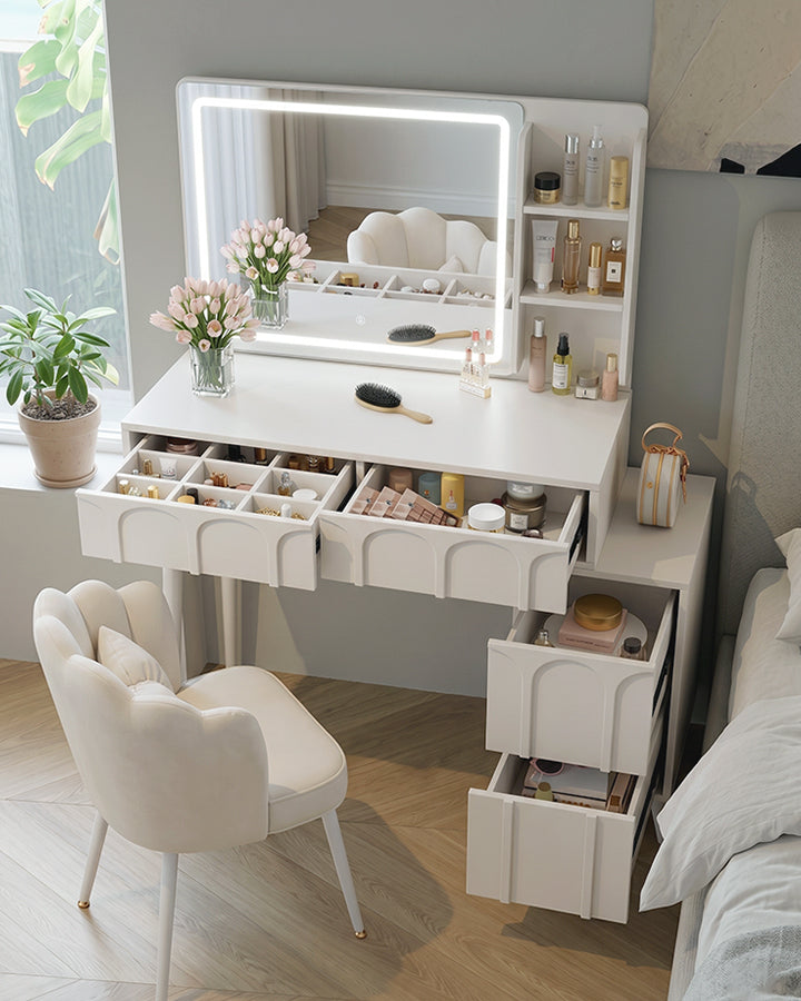 Kincaid Dressing Table with Mirror