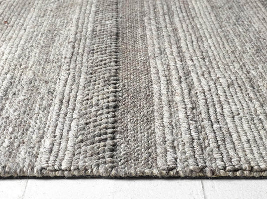 Natural/Grey Knitted Rug