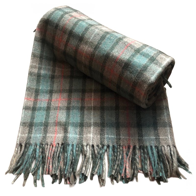 Hunting Recycled Wool Blanket in Soft Tartan Check