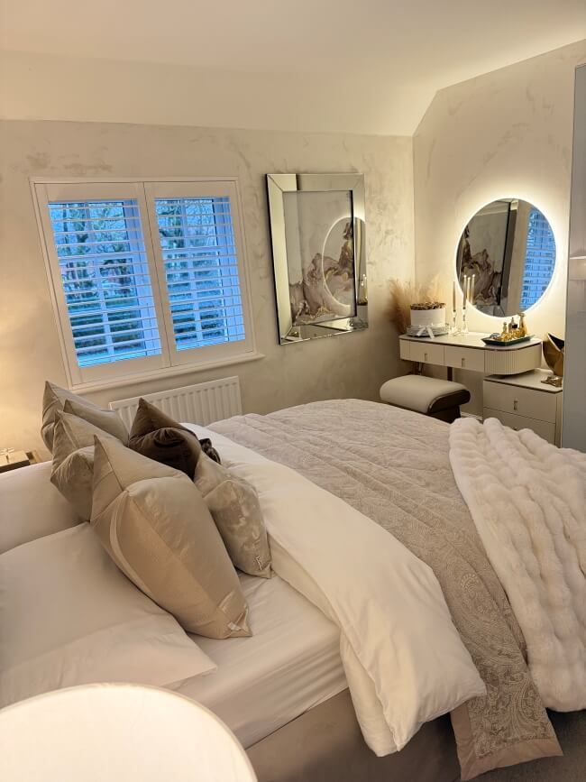 Round Wall Mounted Mirror 80cm