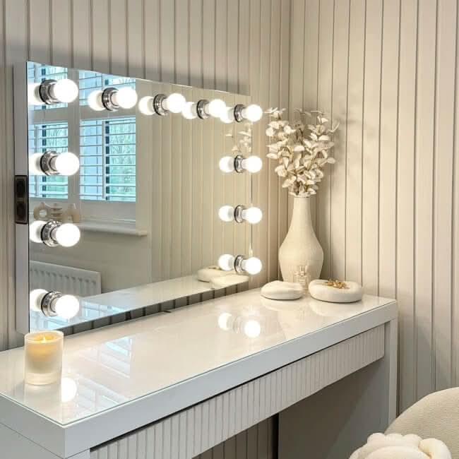 Bluetooth Hollywood Mirror 80x60cm