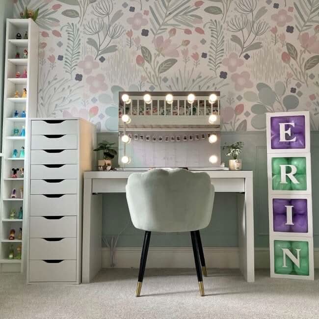 Bluetooth Hollywood Mirror 80x60cm
