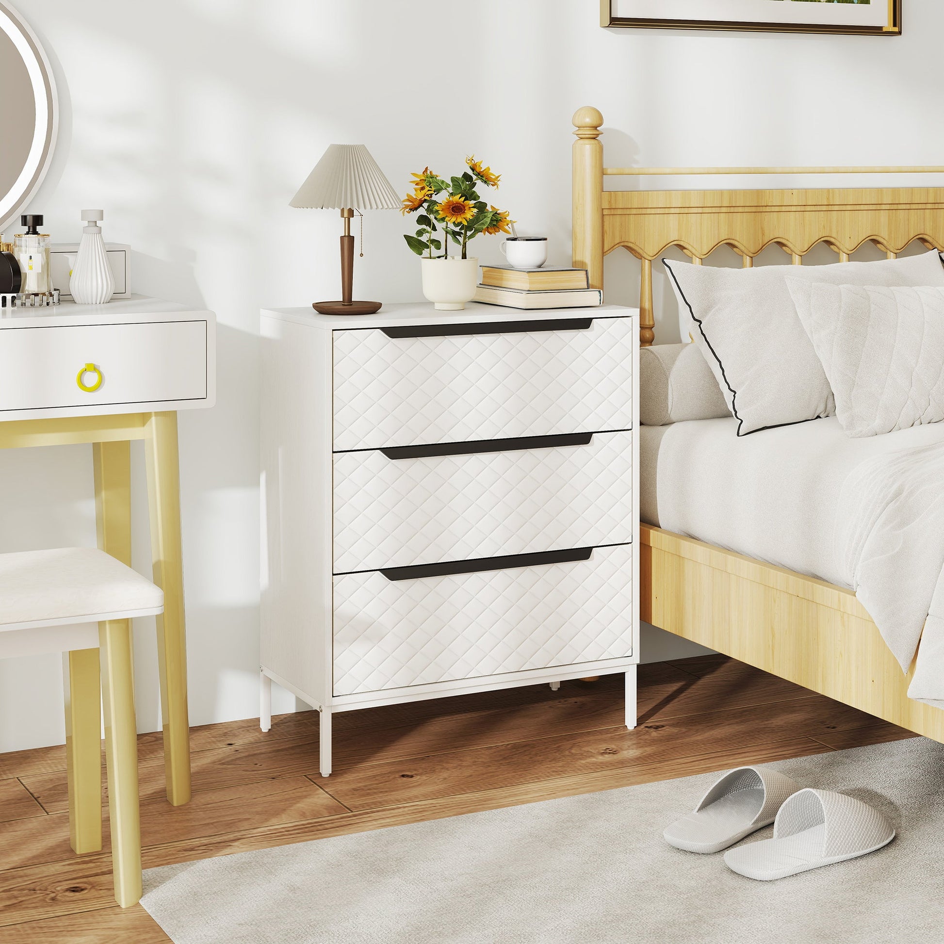 Chest of Drawers, Dresser with 3 Fabric Drawers and Aluminium Handles - White