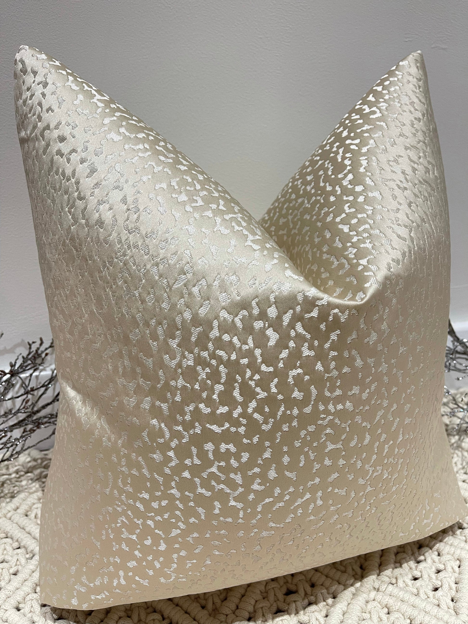 The Couture Cushion - The Vanilla Mossimo - Style No. 94
