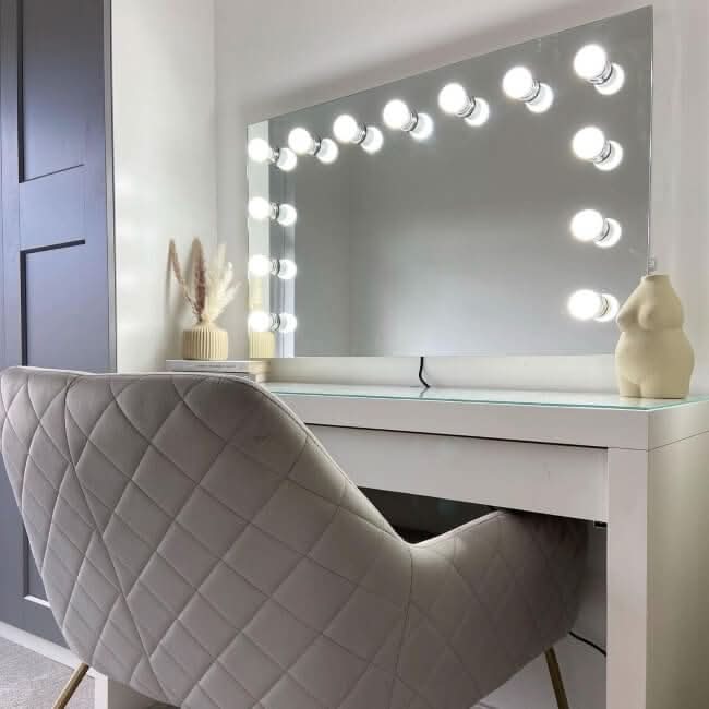 Hollywood Mirror Wall Mounted 100x60cm