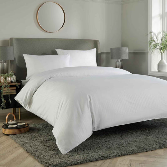 OLIVIA ROCCO Mayfair Stripe Satin Reversible Duvet Cover Set With Comforter Multiple