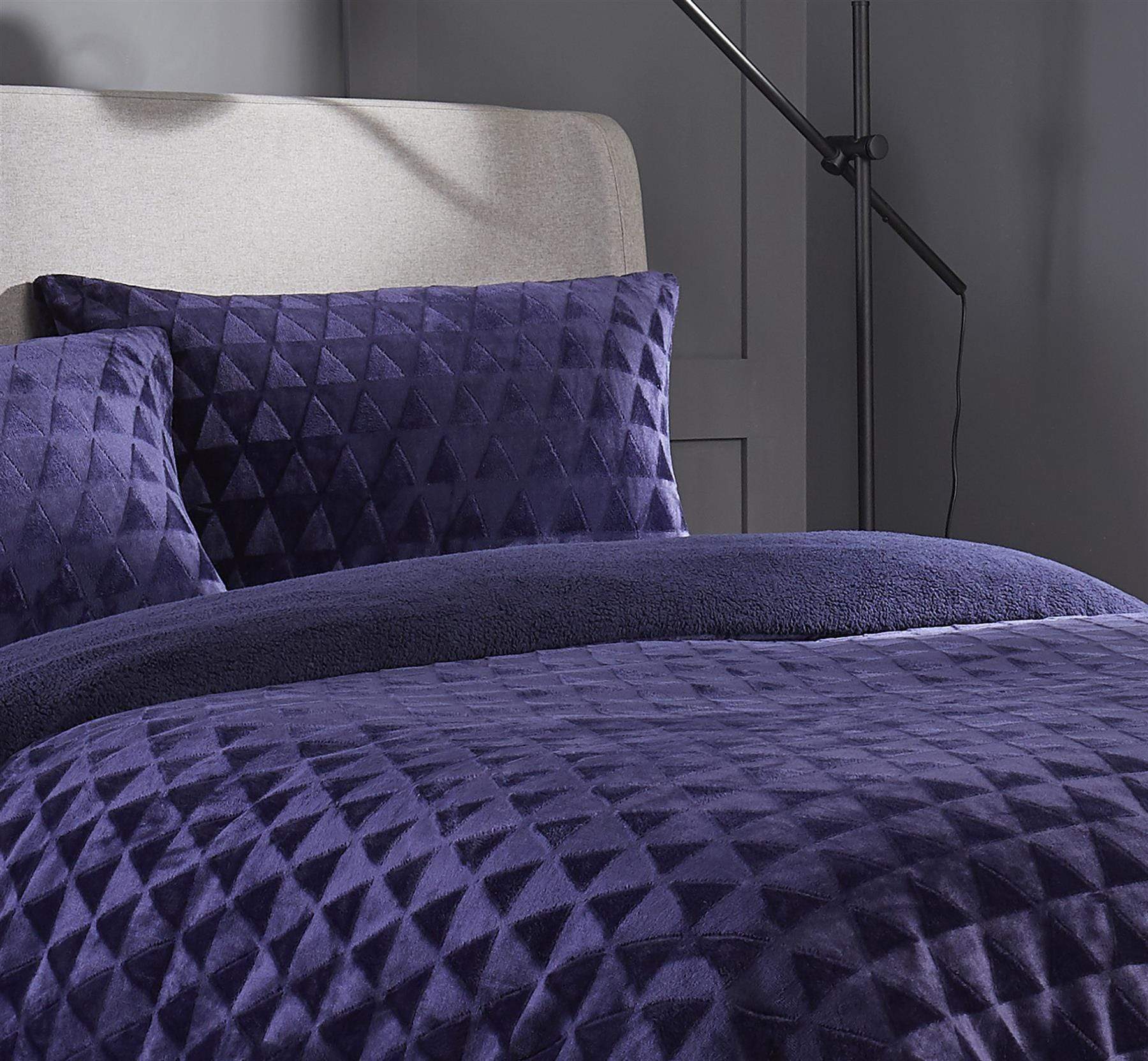 OLIVIA ROCCO Geometric Reversible Teddy Bear Faux Fur Duvet Set Ultra Soft Bedding