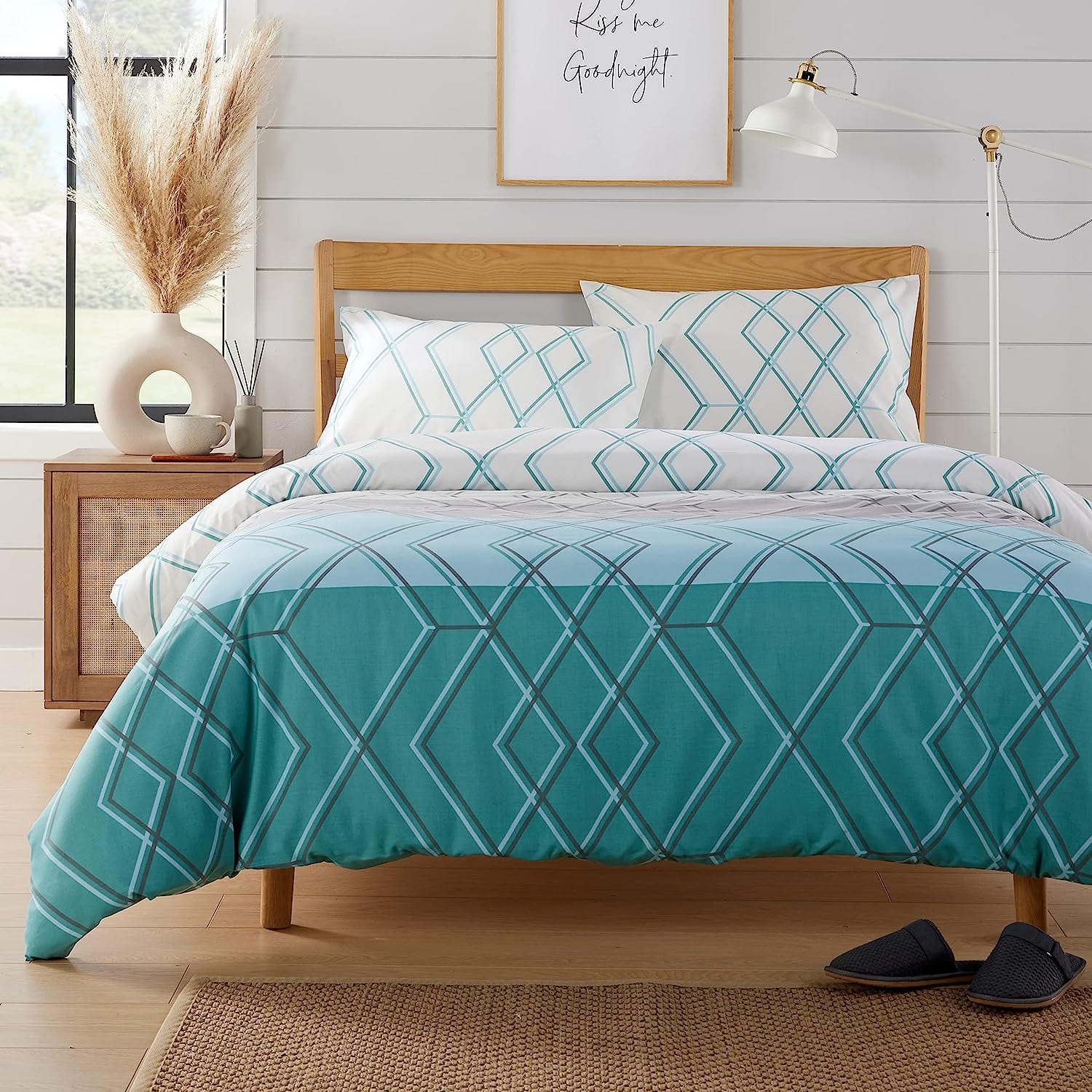 OLIVIA ROCCO Havanna Geo Reversible Luxury Cotton Blend Duvet Cover Set With Pillowcases