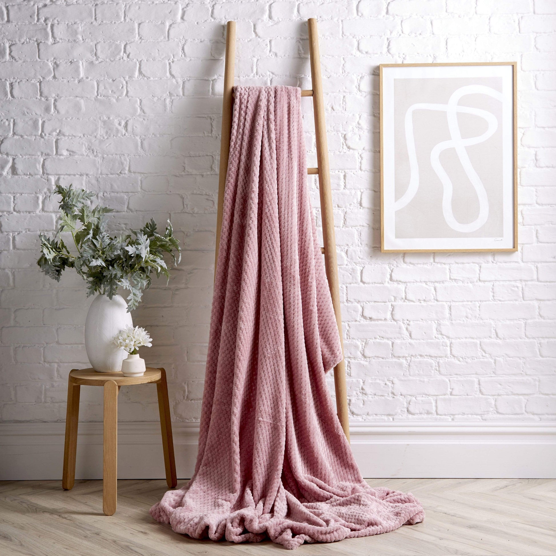 OLIVIA ROCCO Cloud Honeycomb Throw Oversized Chunky Soft Fleece Blanket Faux Fur