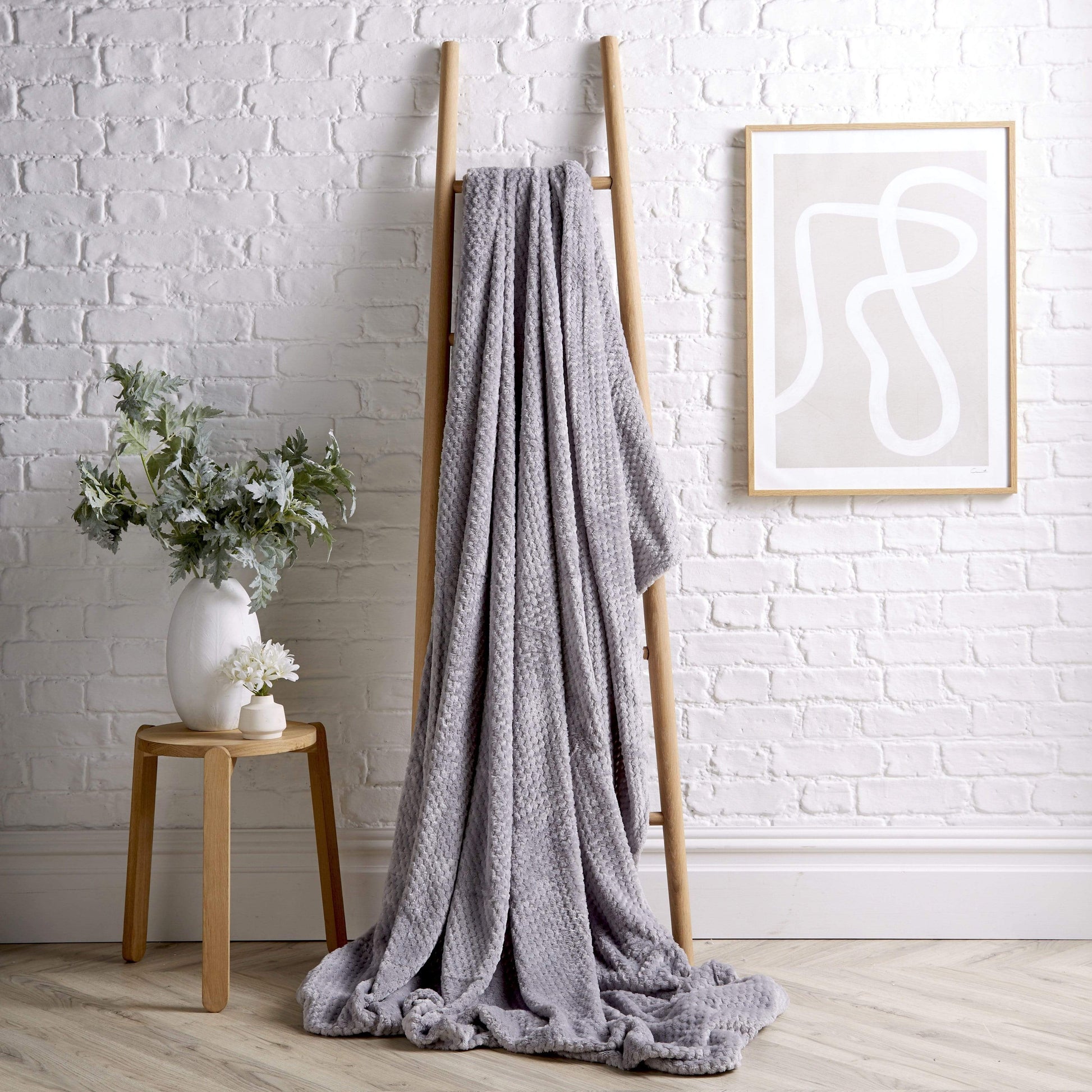 OLIVIA ROCCO Cloud Honeycomb Throw Oversized Chunky Soft Fleece Blanket Faux Fur