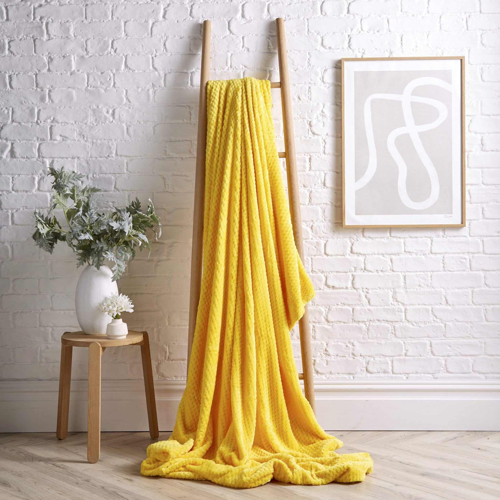 OLIVIA ROCCO Cloud Honeycomb Throw Oversized Chunky Soft Fleece Blanket Faux Fur