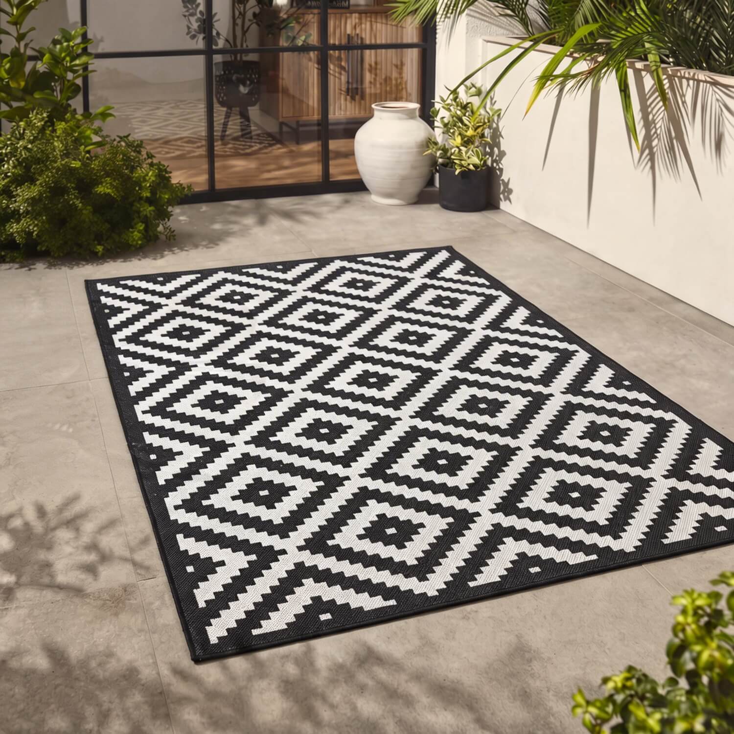 Ecology Outdoor Rug Black | 100bl