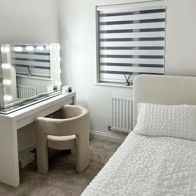 Large Hollywood Mirror 100x70cm